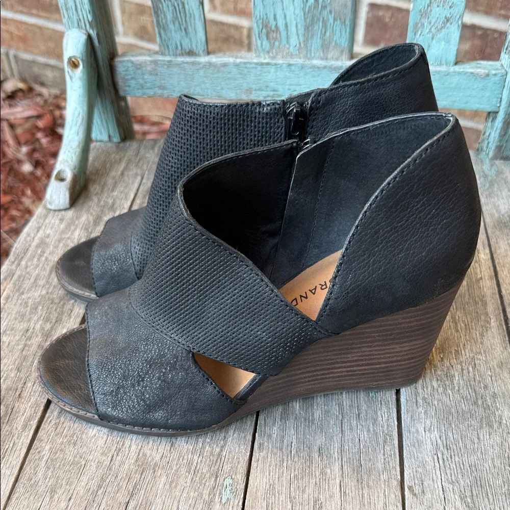 Lucky Brand Ladies 10M Black Jedrek Open Toe Wedge Ankle Bootie